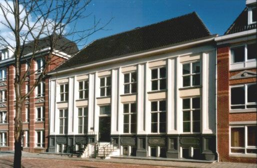 Deventer, Graaf van Burenstraat 7-9